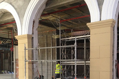 Restauración de Patrimonio en Bretxa Pilares y Arcos